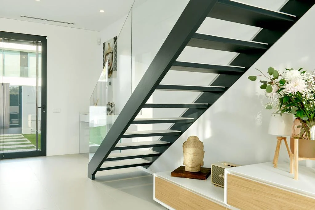 97dbd0e8-a5b4-4b0d-b5c4-7656973b2ffd