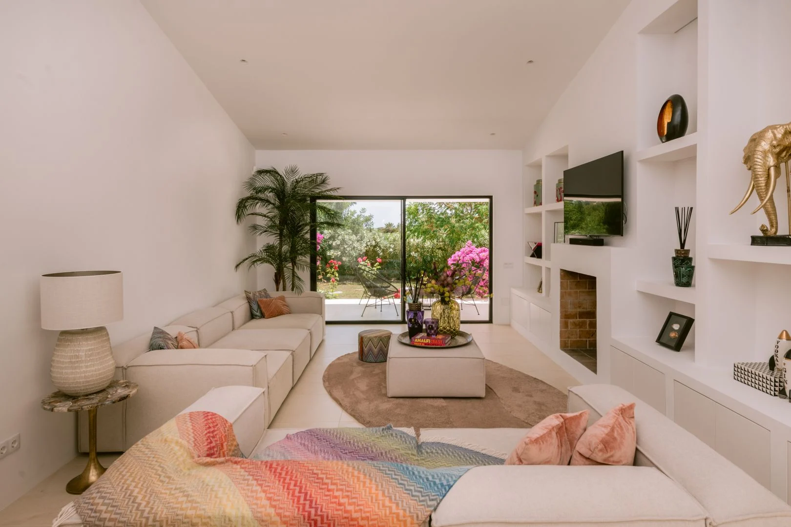 20220825145430000000_Villa-for-sale-Ibiza-Estates13