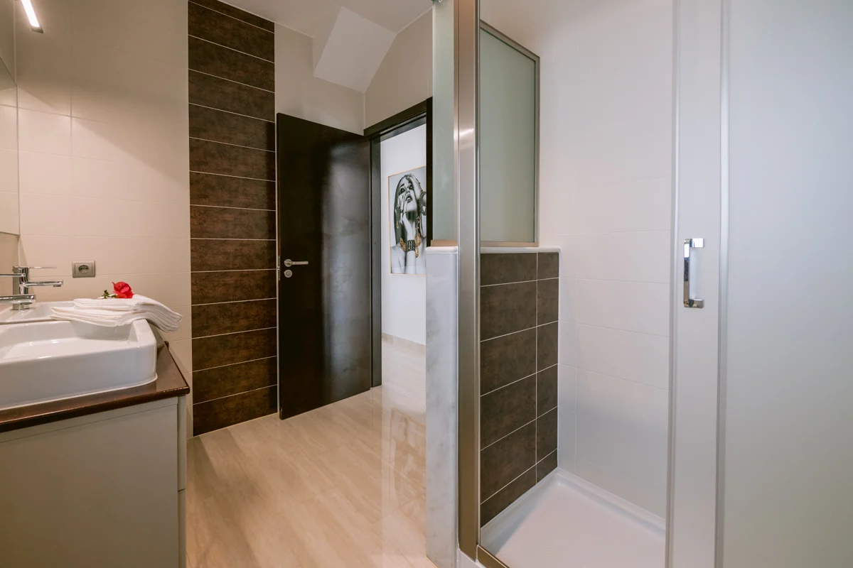 20240524115641000000_29