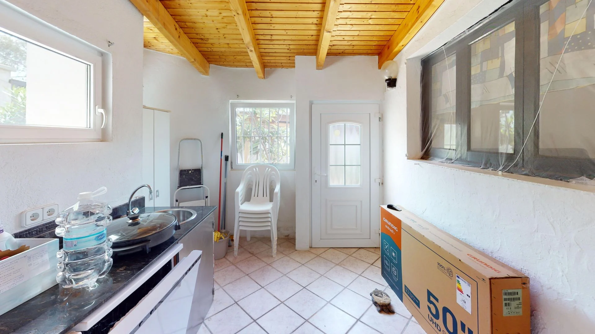 1232-Villa-Vistamar-Laundry