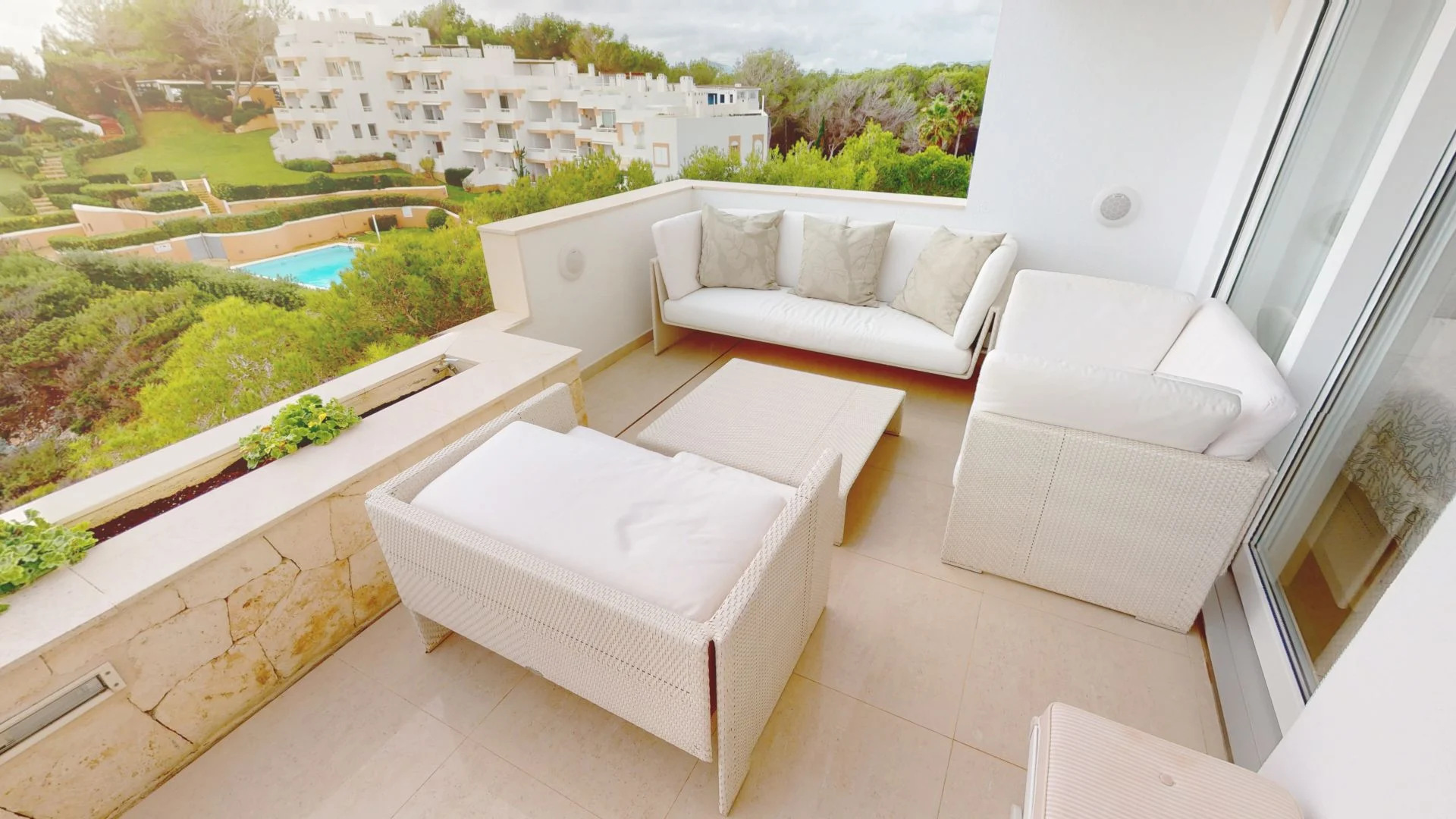 Atico-La-Perla-03152023_082820 copy