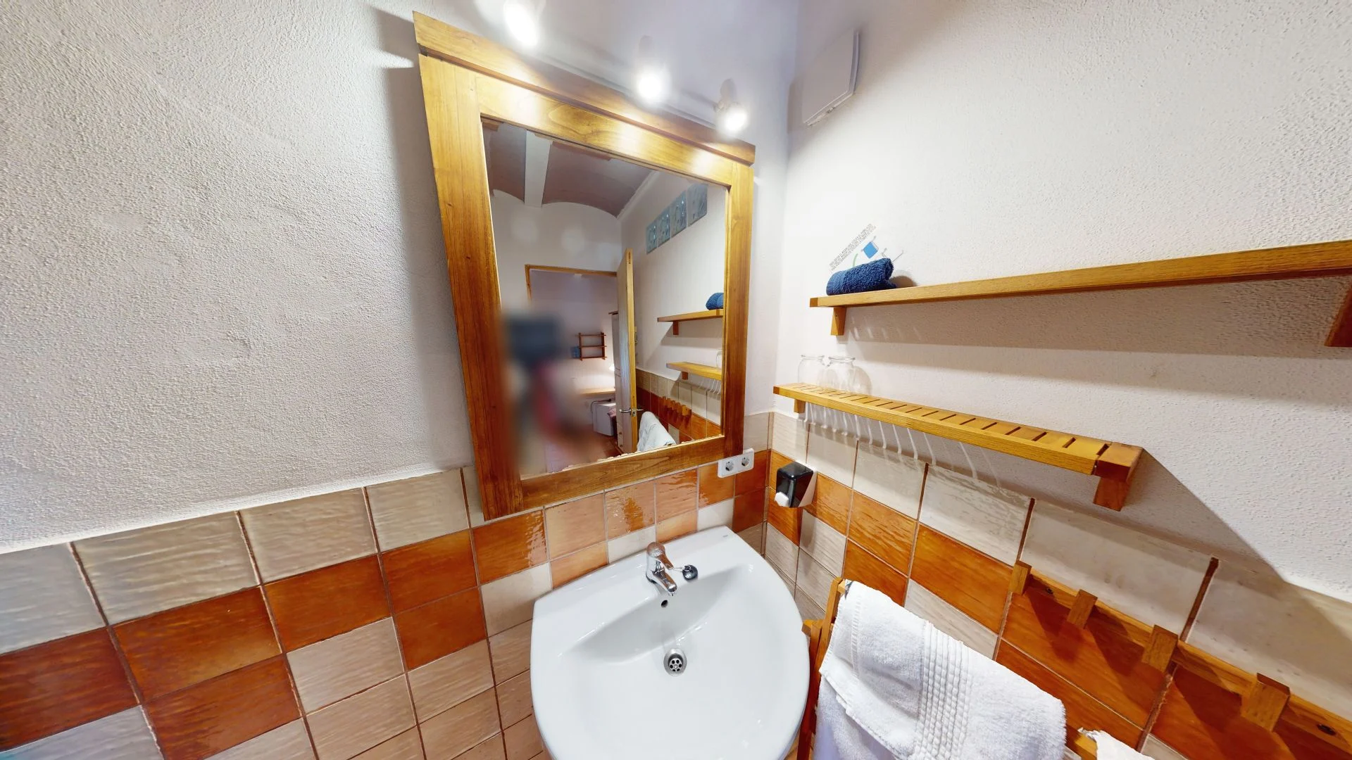 C-a-n-P-o-u-04122023_161508-Recoveredw3